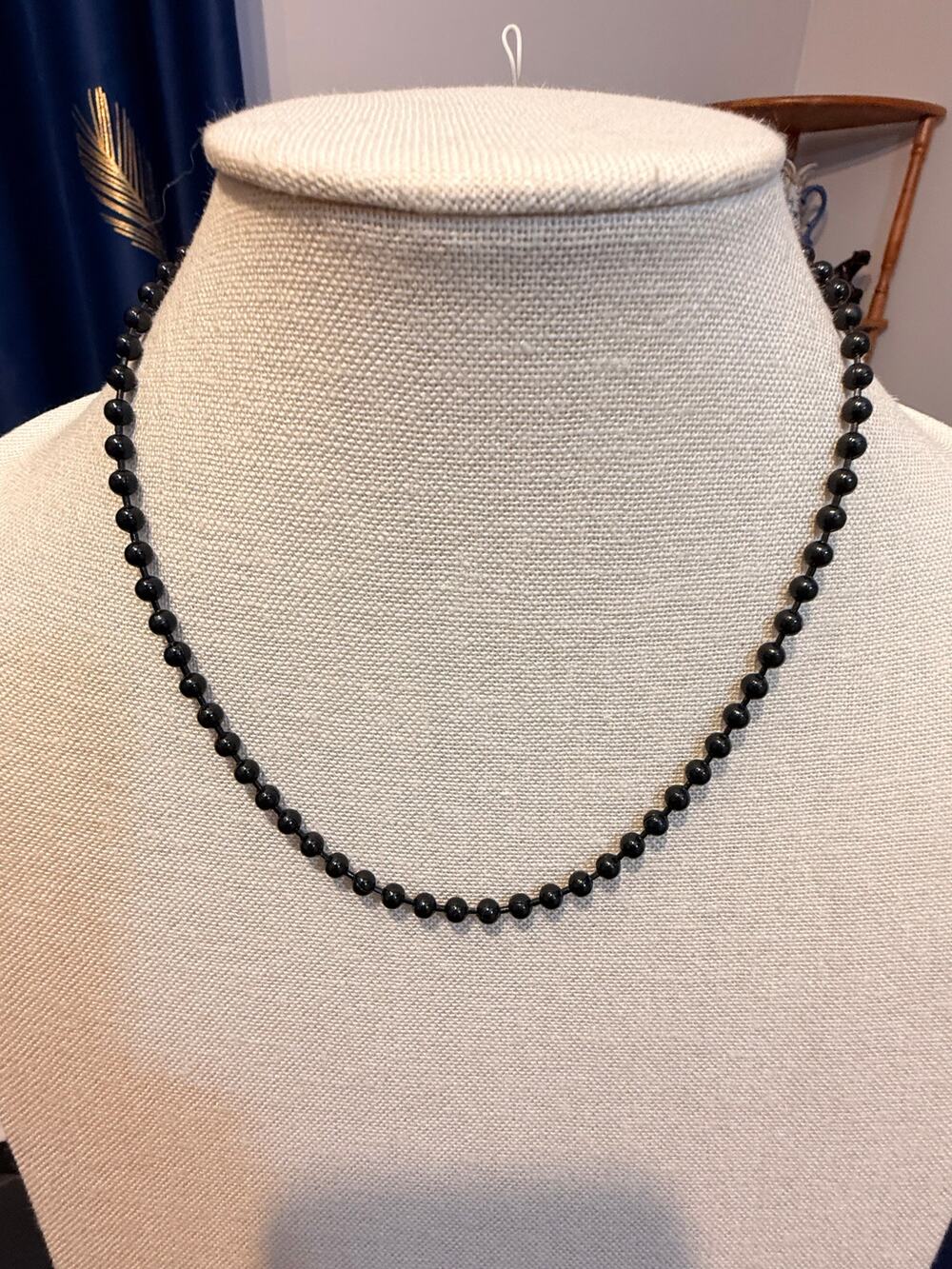 Vintage Black Bead Necklace 16”